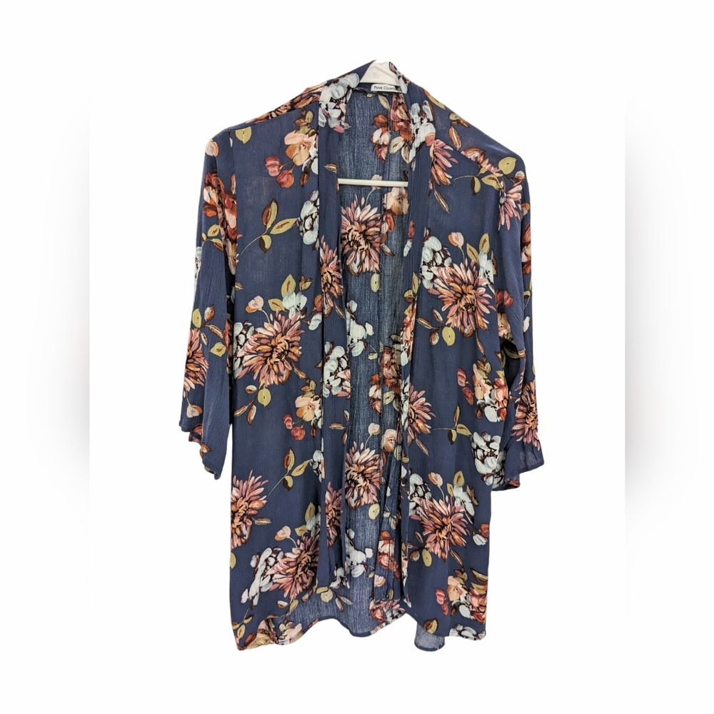 Pink Clover Floral Kimono Size Small